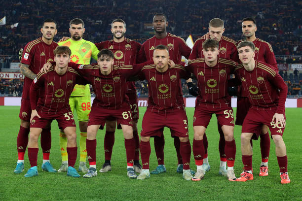 他们利用双 他们利用双