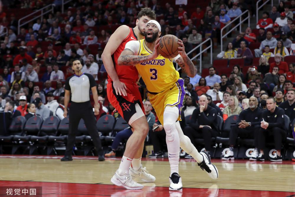 人在赛后采 人在赛后采